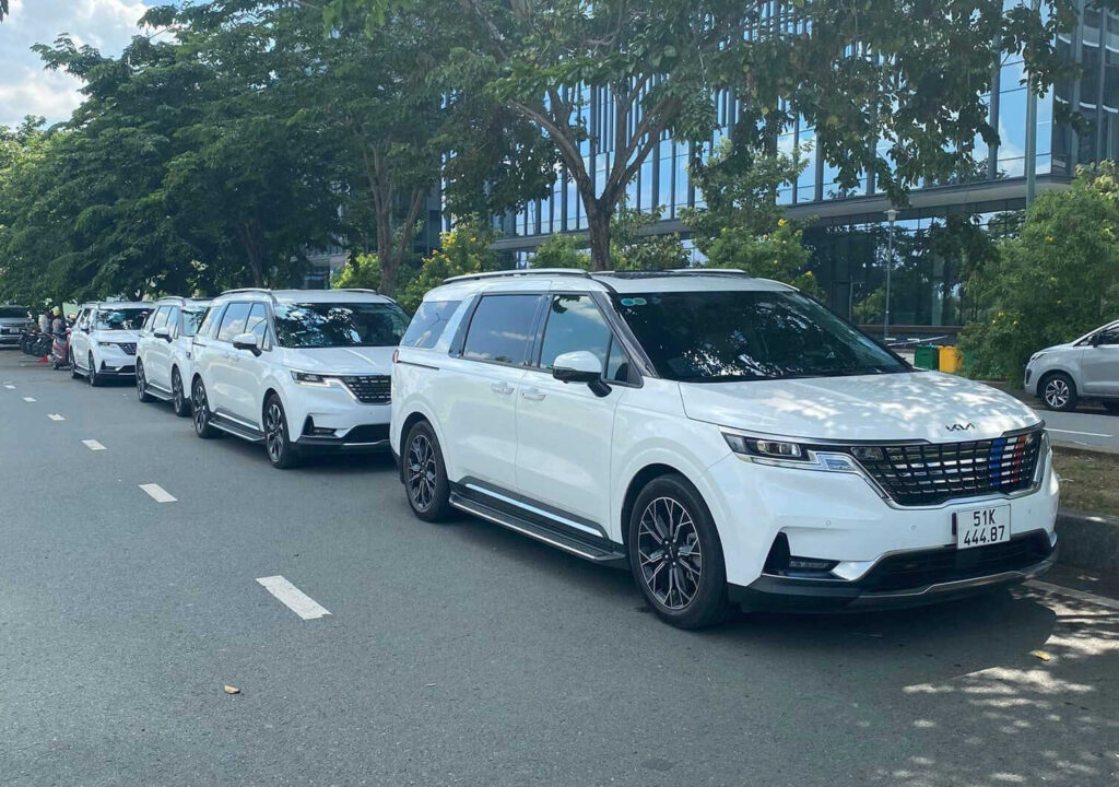 Quy Trình Đặt Taxi 7 Chỗ Đón Sân Bay Tân Sơn Nhất Thuê Xe Huy Đạt