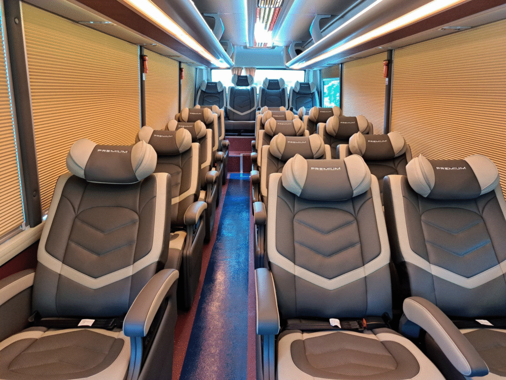 Thuê Xe Limousine 18 Chỗ Đà Nẵng - Đẳng Cấp Sang Trọng Cho Chuyến Đi Hoàn Hảo