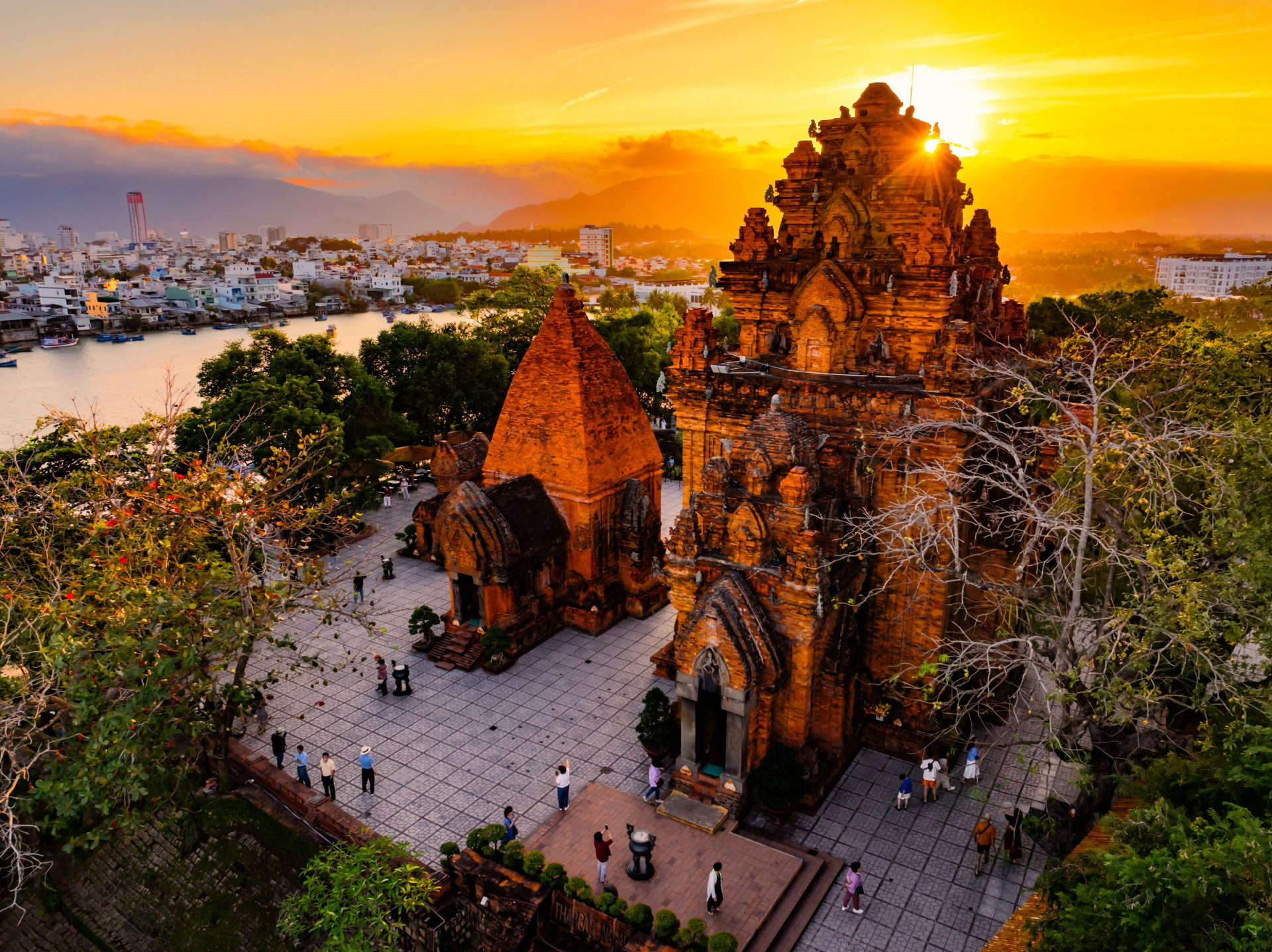 Thap ba ponagar. anh quoc bao